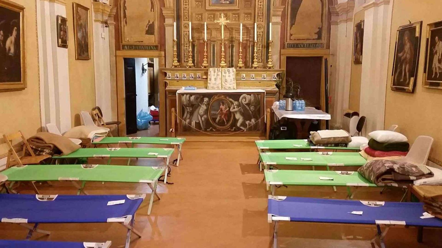 Il palazzo vescovile di Perugia «casa» per i senzatetto