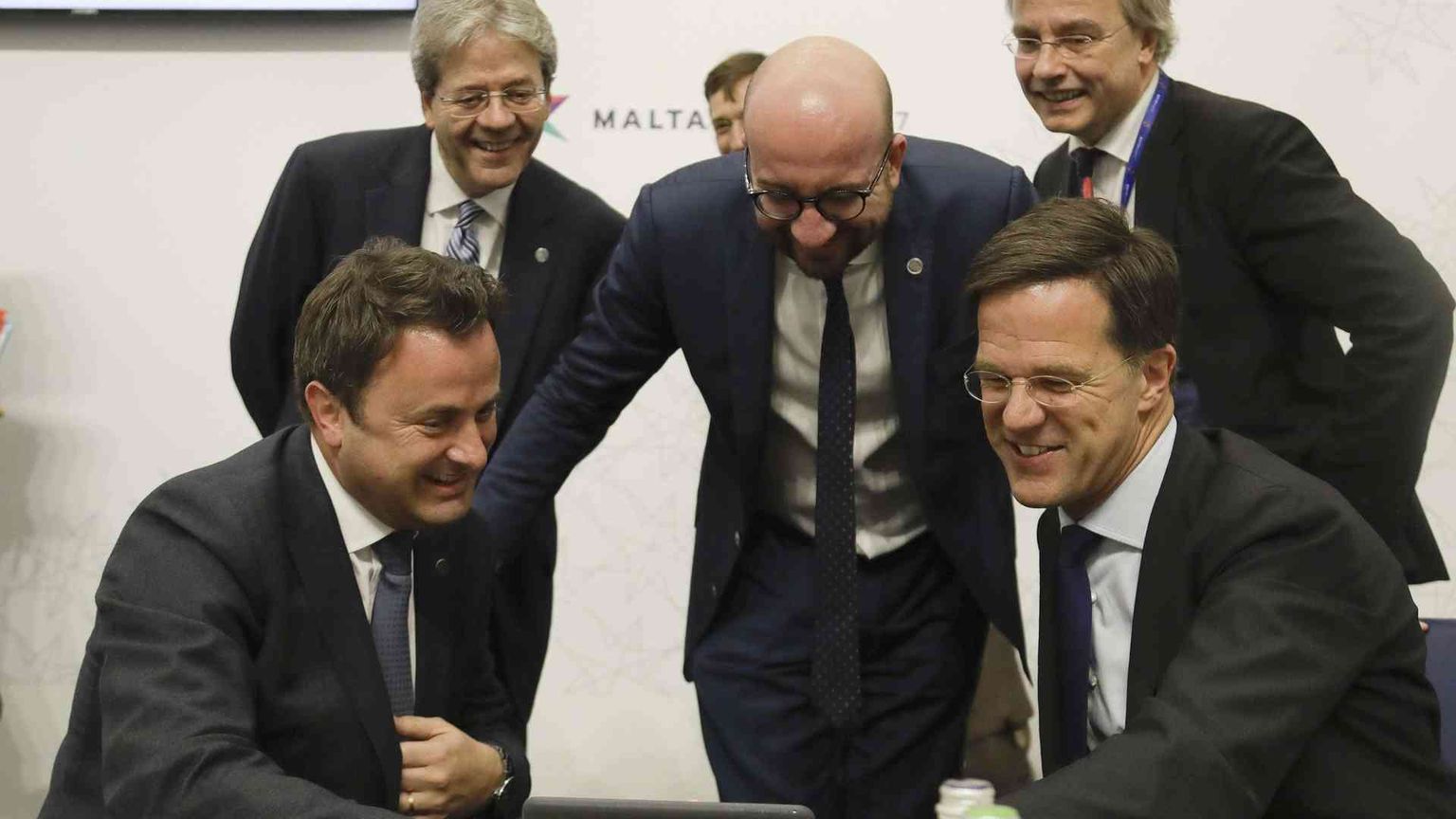 Migranti, l'Ue: pieno sostegno all'Italia per l'accordo con la Libia