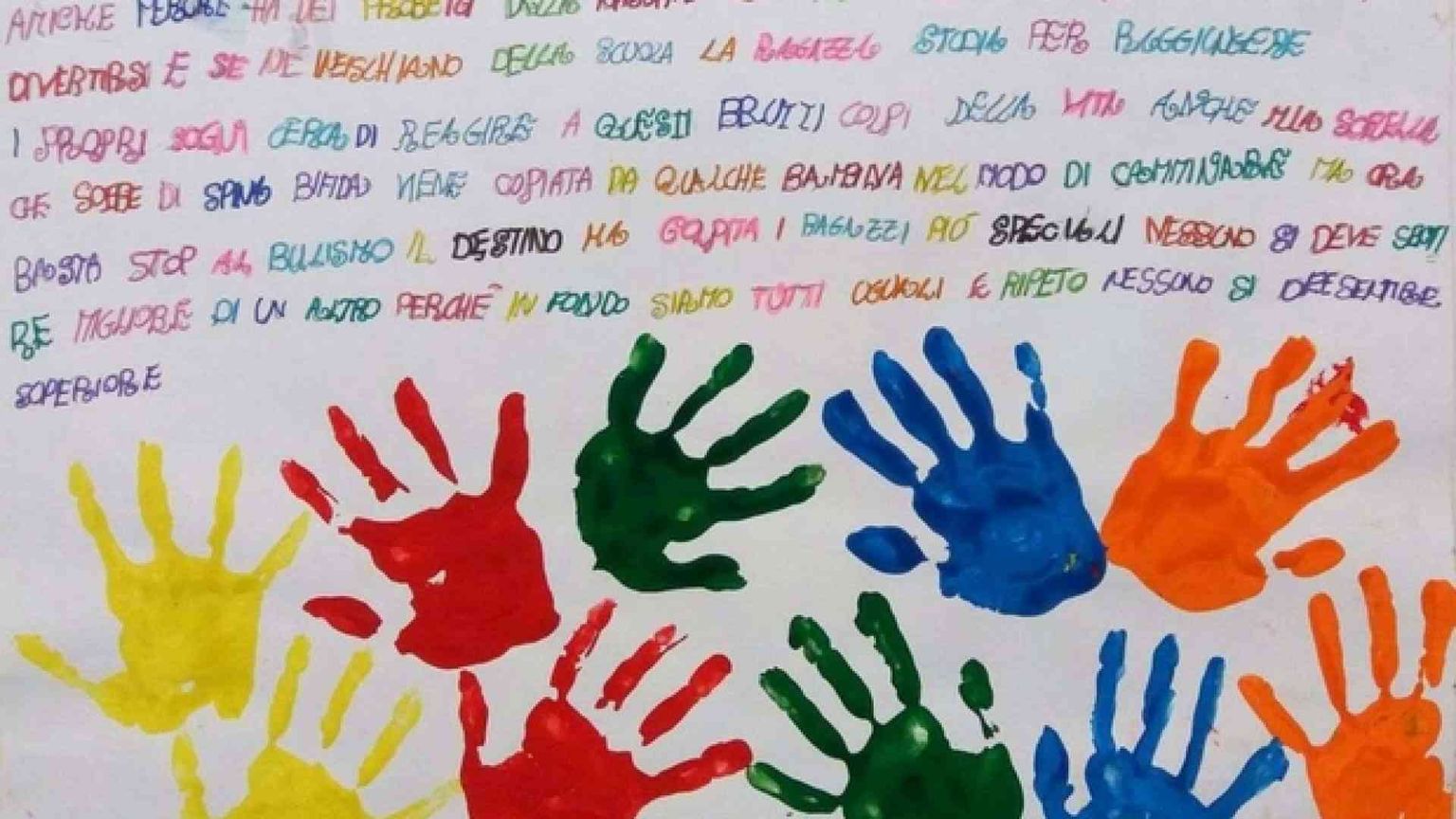 «Stop al bullo. E se non lo capisci te lo disegno»