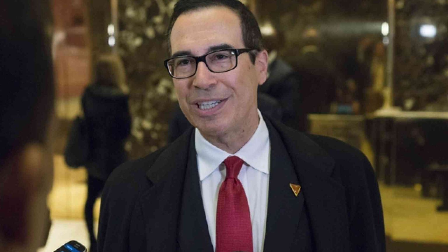 Solo tre aliquote e tasse al 15 per cento per le imprese