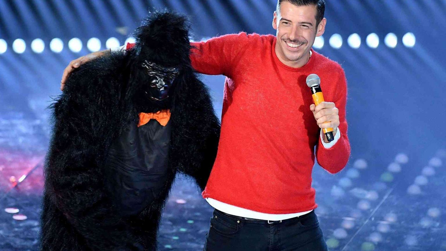 Dopo Sanremo l'effetto Gabbani fa volare in libreria la «Scimmia nuda»