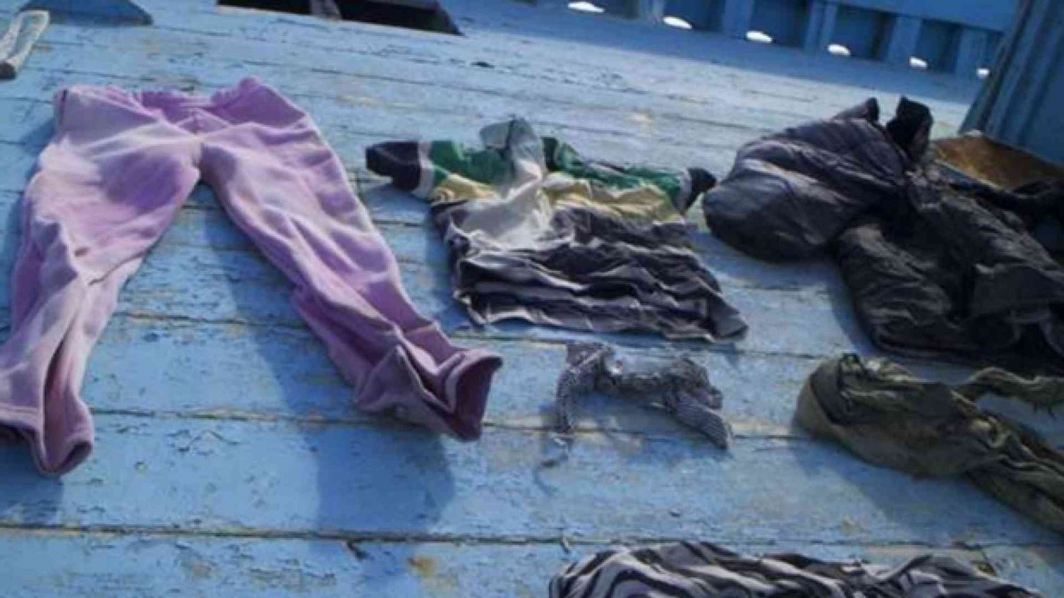 Le sculture di Sansavini con il legno delle barche dei migranti