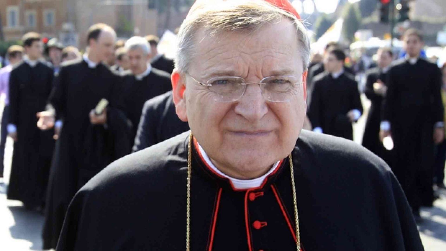 Il cardinale Burke inviato del Papa in Oceania per indagare