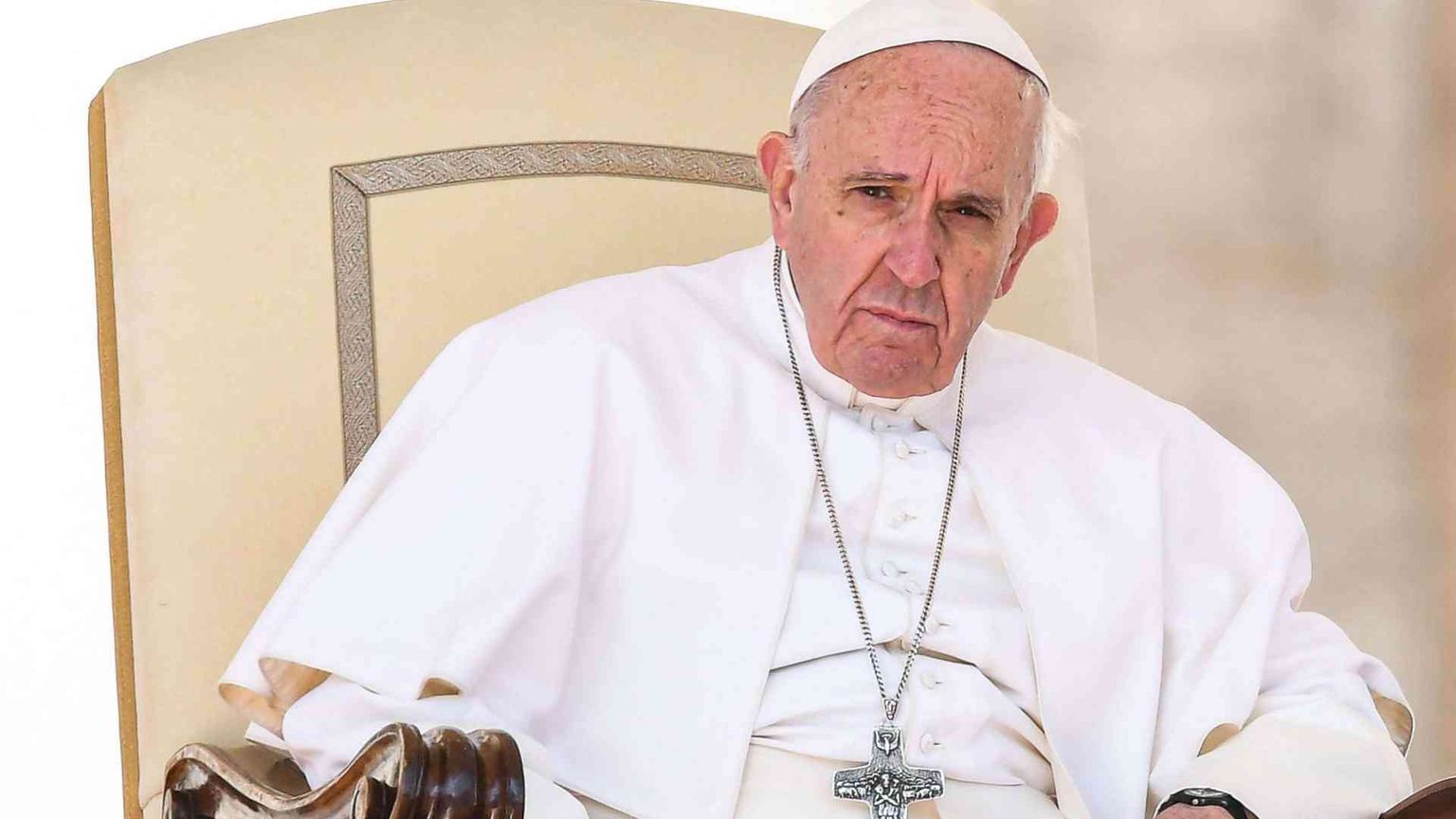 Papa Francesco: «Il lavoro è dignità, toglierlo è peccato grave»