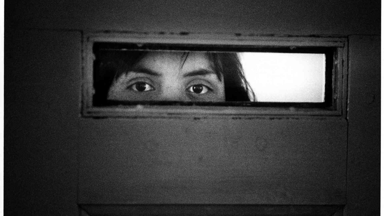 La follia di internare i più piccoli