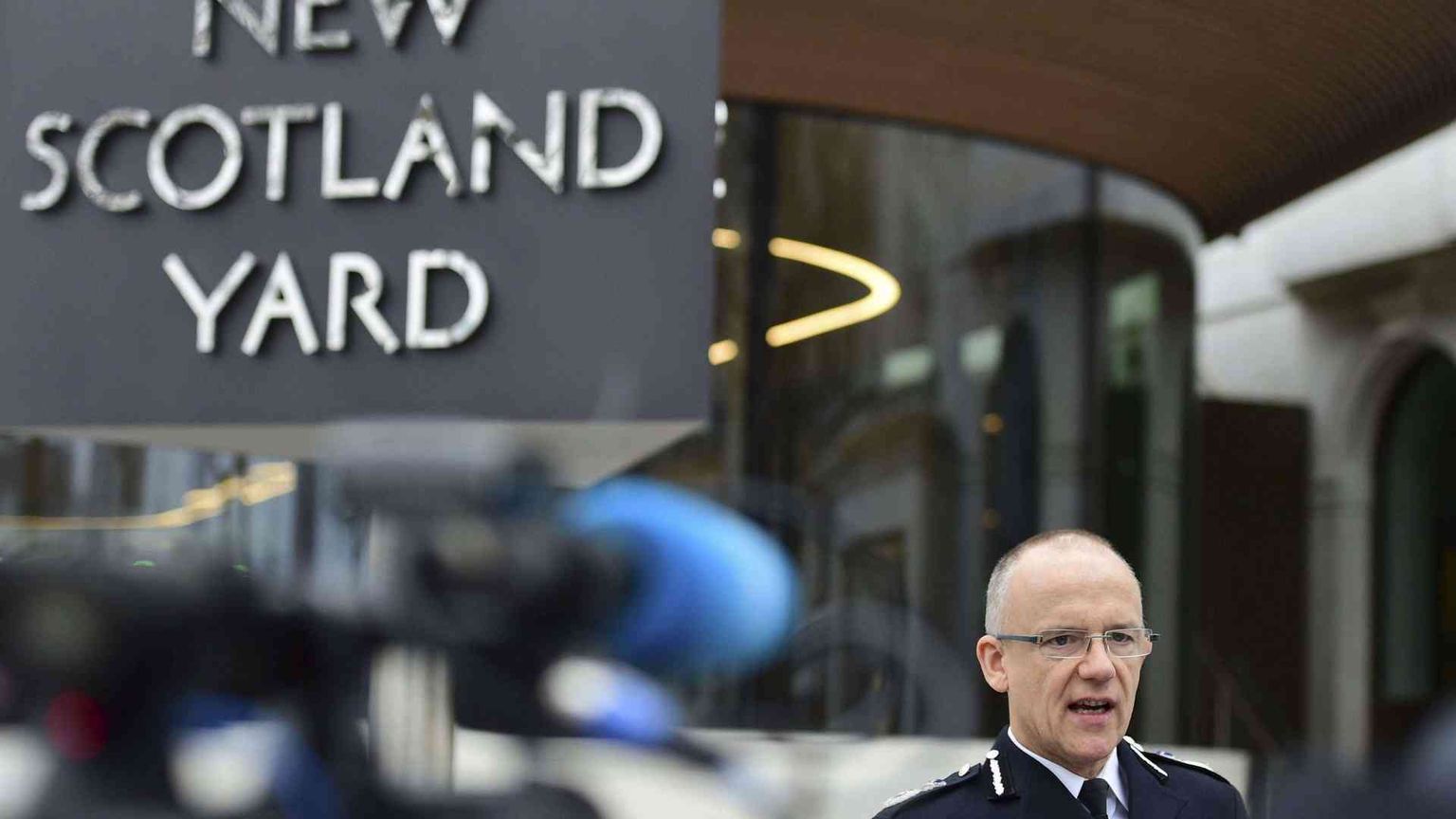 Attacco al Parlamento, l'attentatore è un inglese 52enne. Morto uno dei feriti