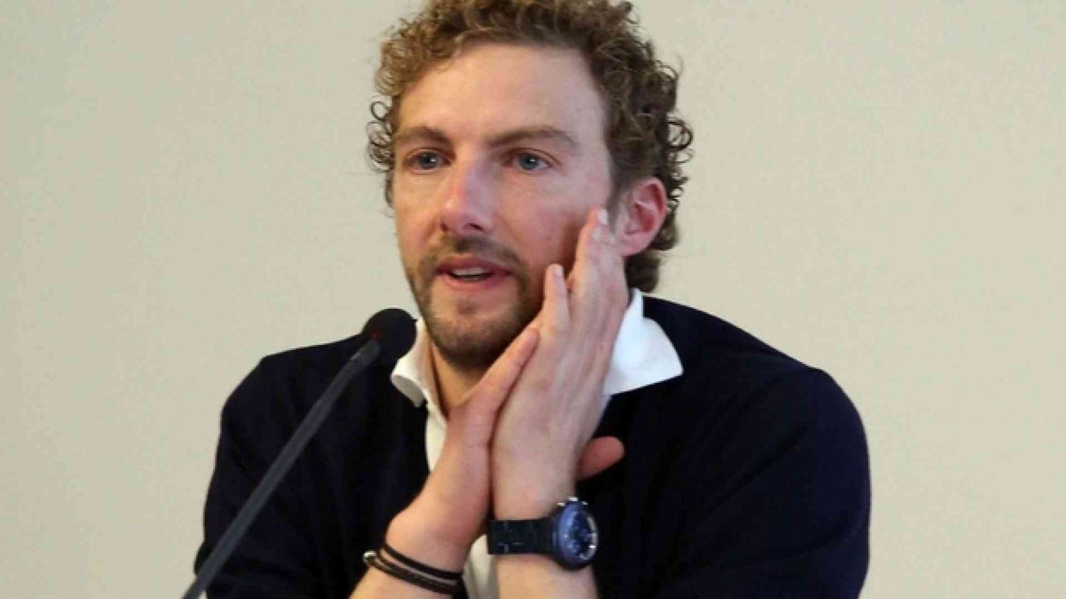 D'Avenia: ecco perché è importante fare l'appello in classe