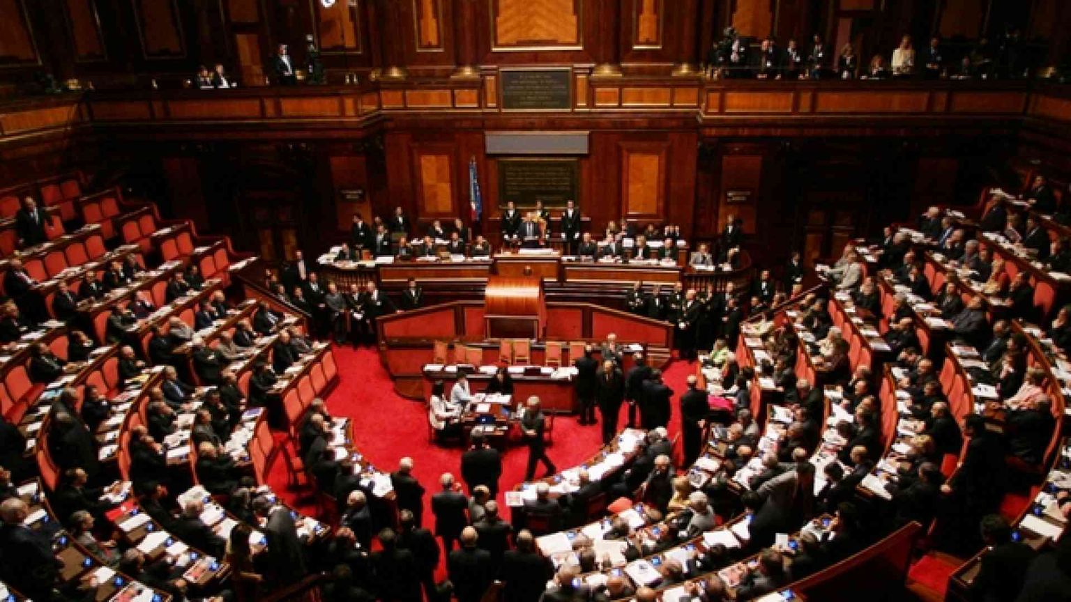 A 18 anni si può e si deve eleggere il Senato