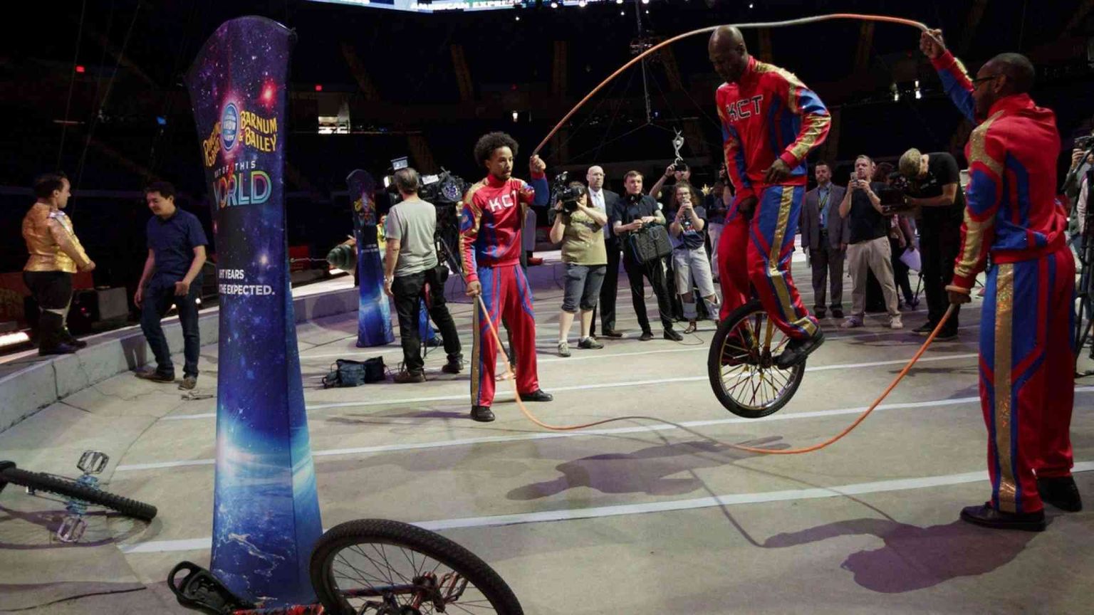 Il «mito» leva le tende: addio al circo Barnum