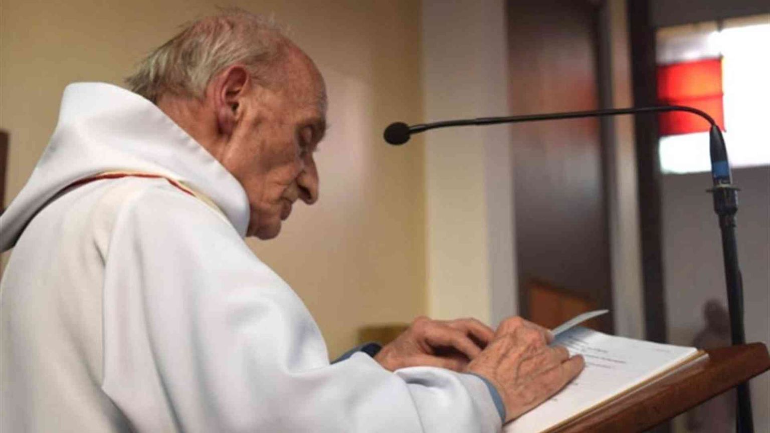 Sessantanove testimoni per padre Hamel