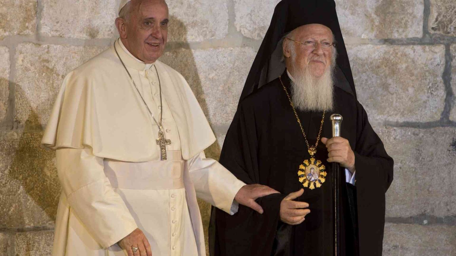 Il Papa a Bartolomeo: insieme per la pace e il dialogo