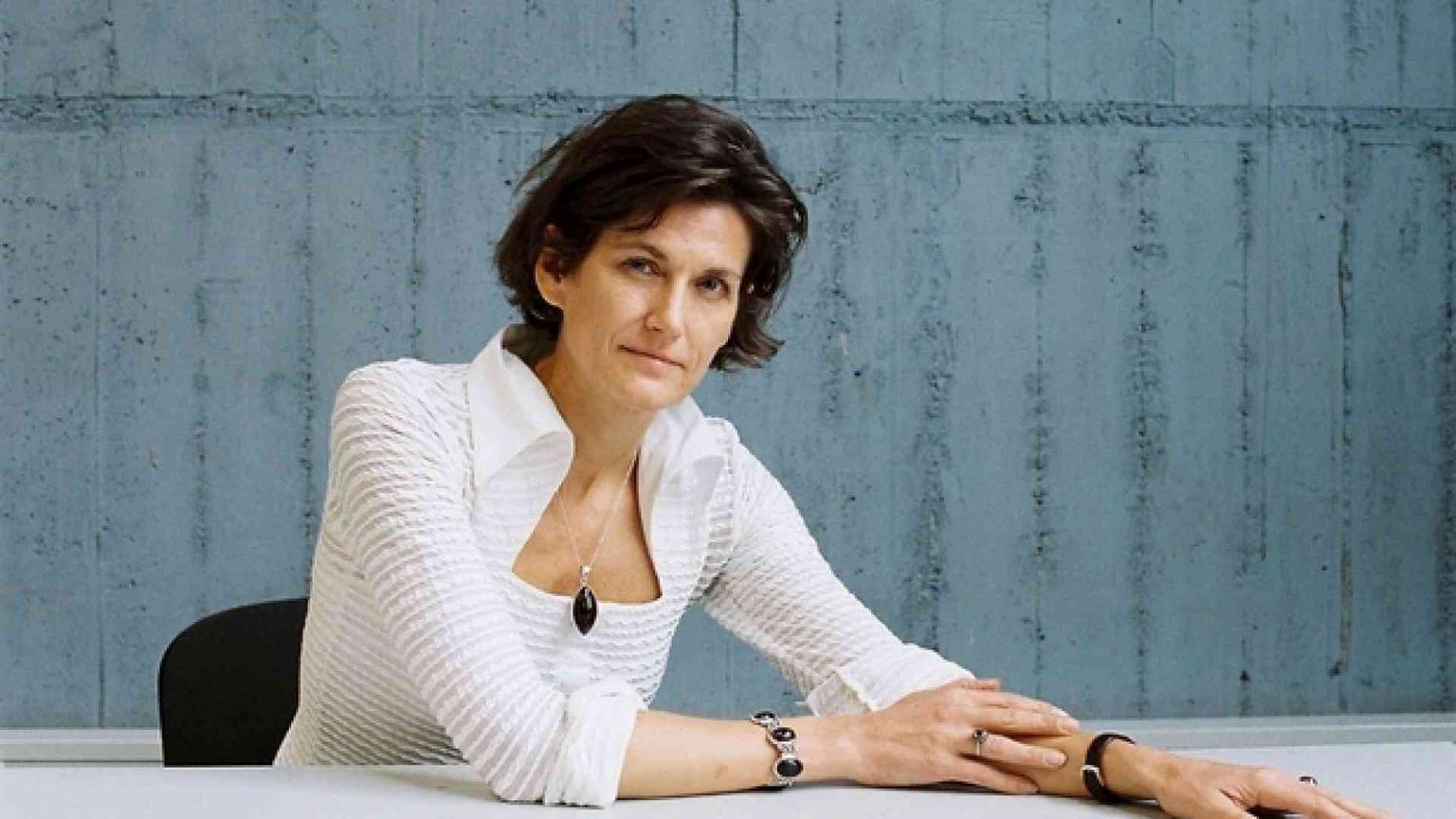 La scrittrice Janne Teller: «Dobbiamo raccontare il mondo ai ragazzi»