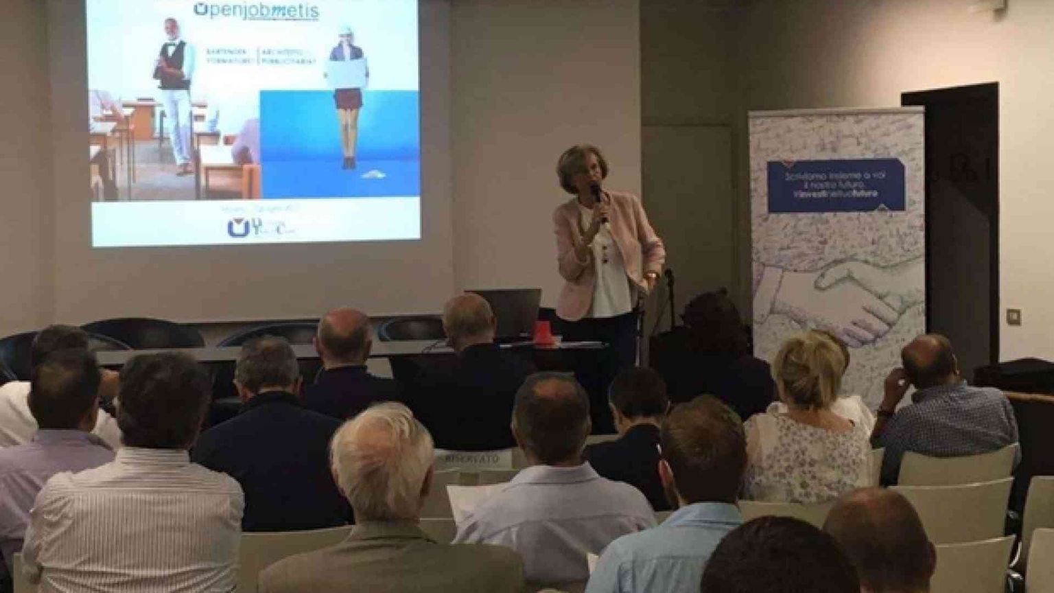 Le badanti si cercano in farmacia