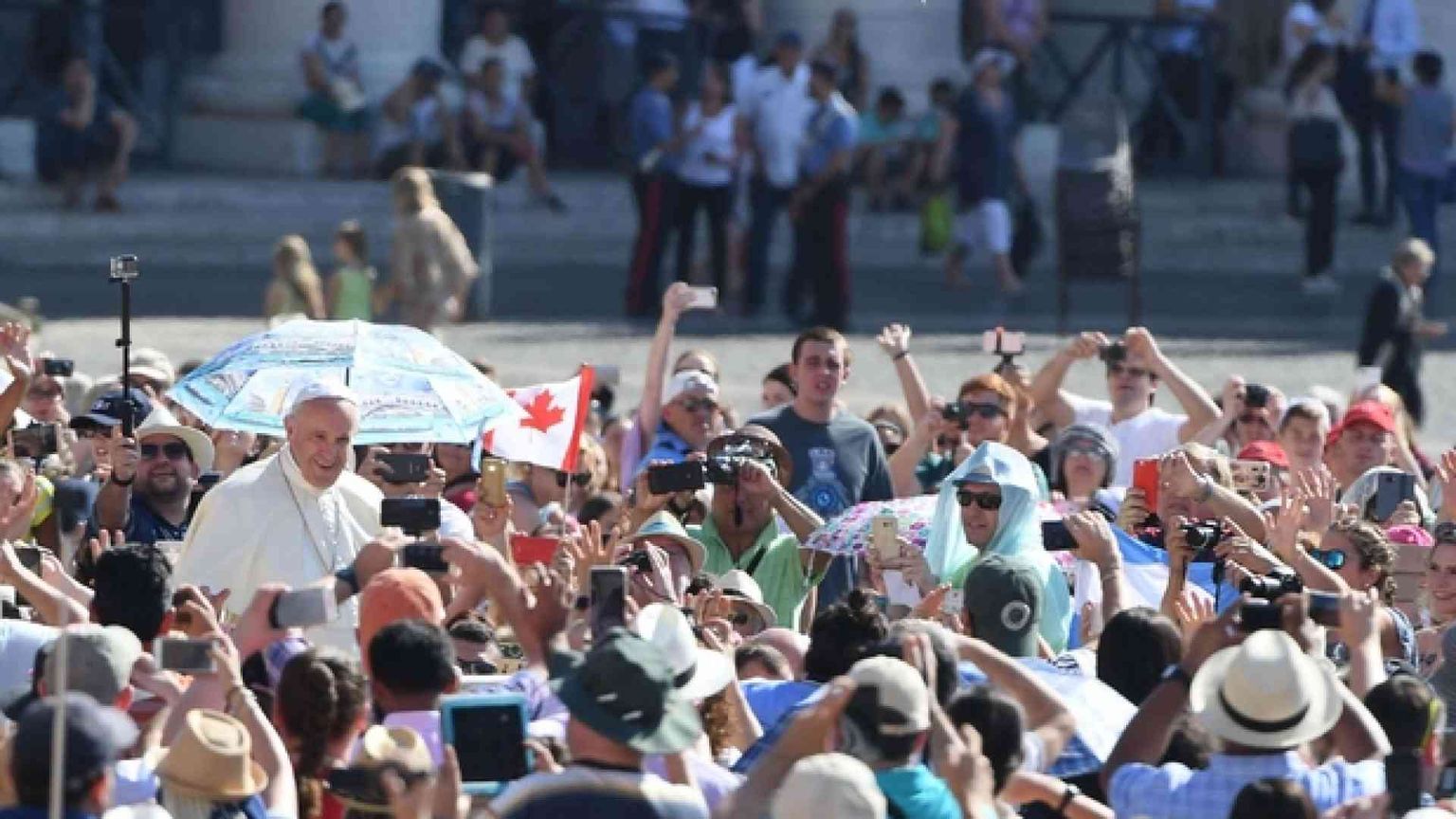 Papa Francesco: il Signore ci dona la speranza di essere santi