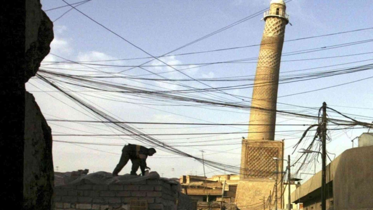 Ciò che resta di Mosul. Macerie e battaglie nella città del Daesh