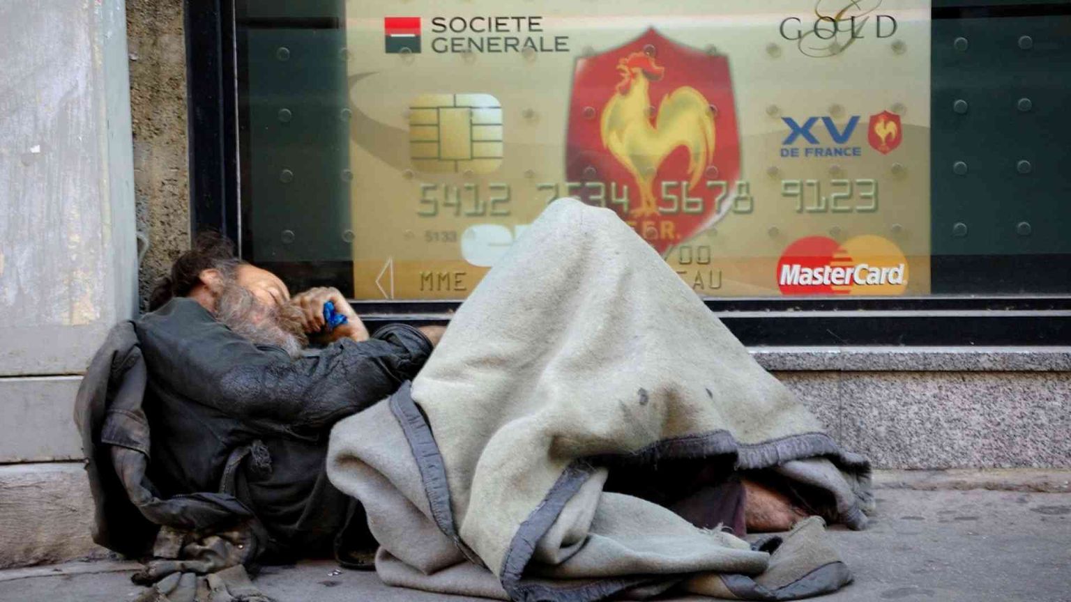 Così diseguali. L'Italia ingiusta in 13 scatti