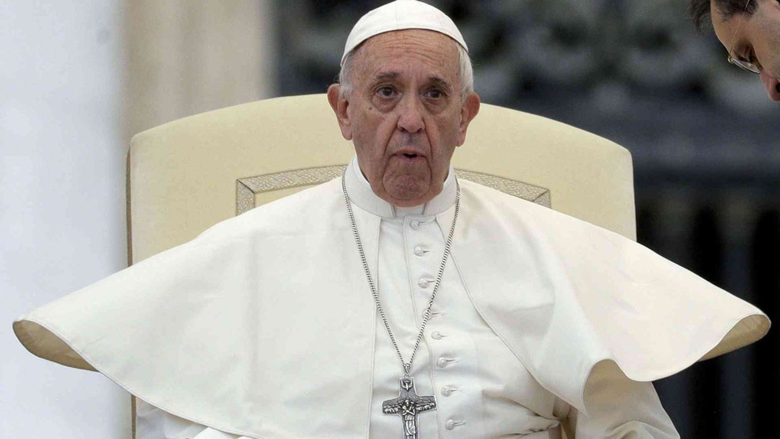 Il Papa: la vocazione del sindacato è difendere i «senza diritti»