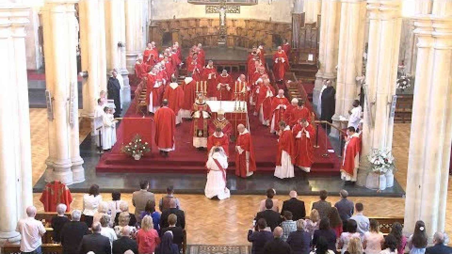 Dai «diavoli rossi» a Gesù, l'ex Manchester diventa prete