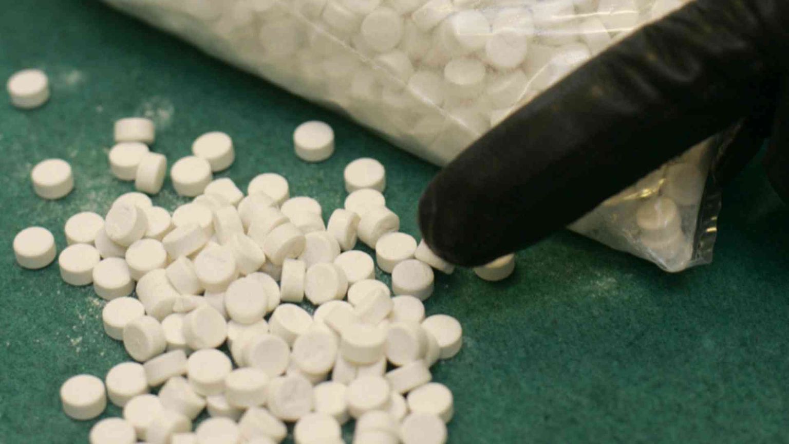 È boom di sostanze simil-ecstasy tra gli adolescenti