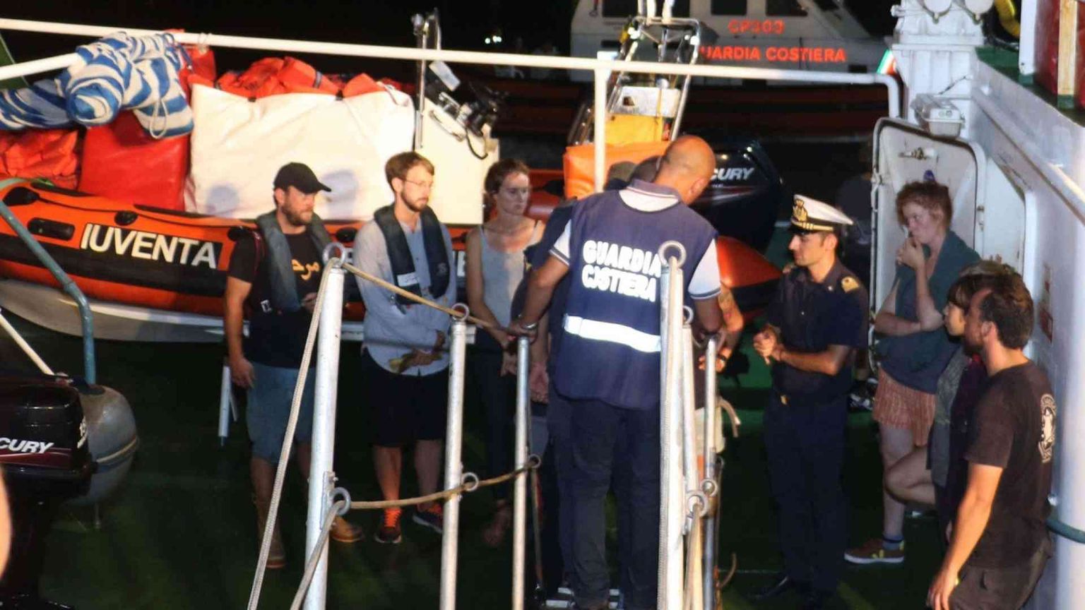 Sequestrata nave di Ong tedesca. Si indaga per favoreggiamento