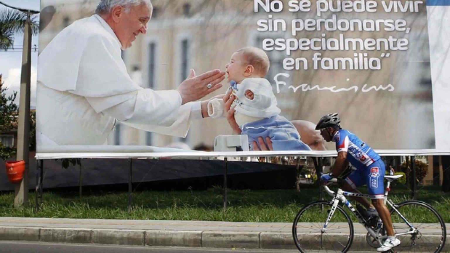 Papa Francesco in Colombia per dare coraggio alla pace