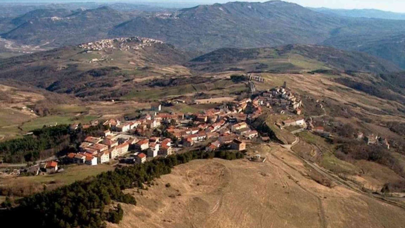 Se una scuola antisismica vale più del campanilismo