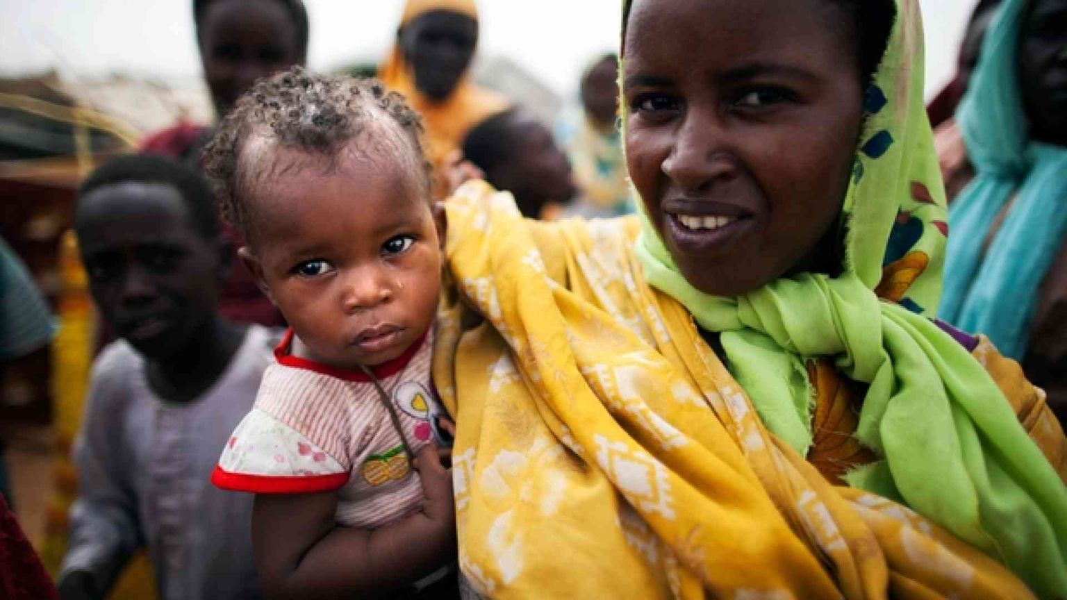 «Bimbi profughi cristiani costretti a recitare preghiere islamiche per il cibo»