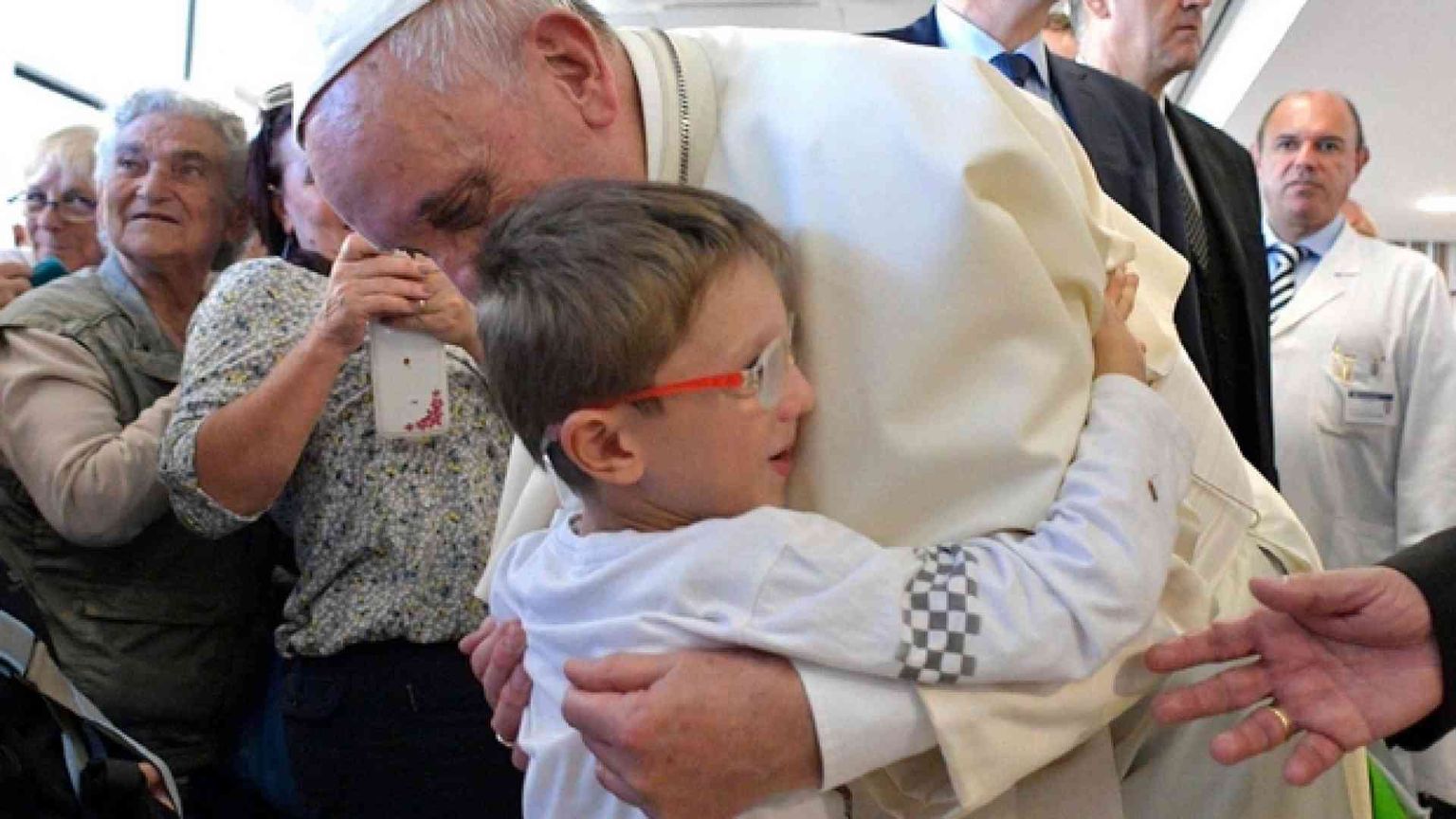 Il Papa: la Chiesa riconosca la ricchezza di ogni popolo evangelizzatore