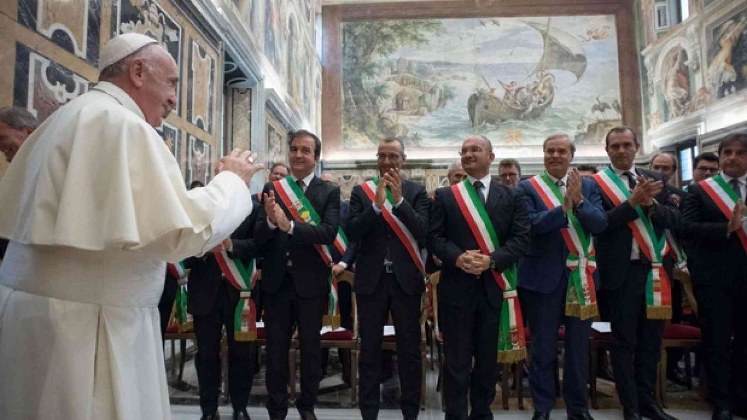 Il Papa ai sindaci: siate prudenti, coraggiosi e teneri