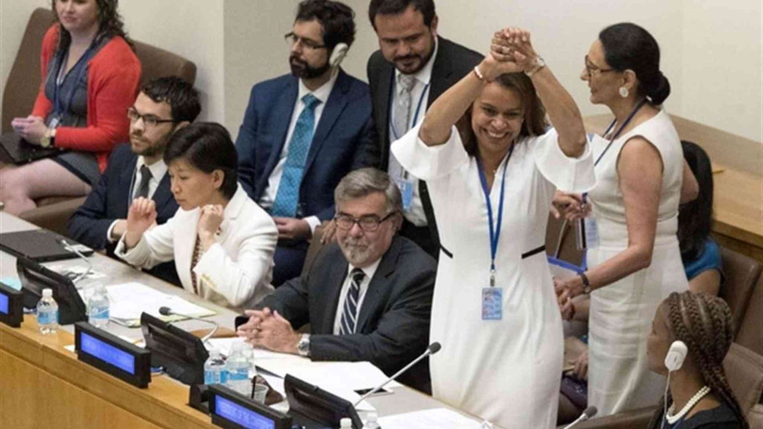 Il Nobel per la pace alla campagna contro le armi nucleari