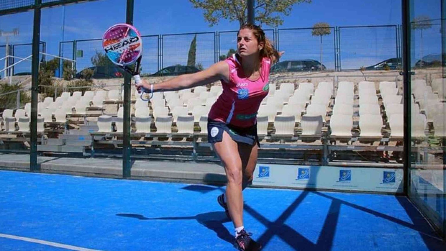 A tutto paddle, ecco il tennis «alternativo»