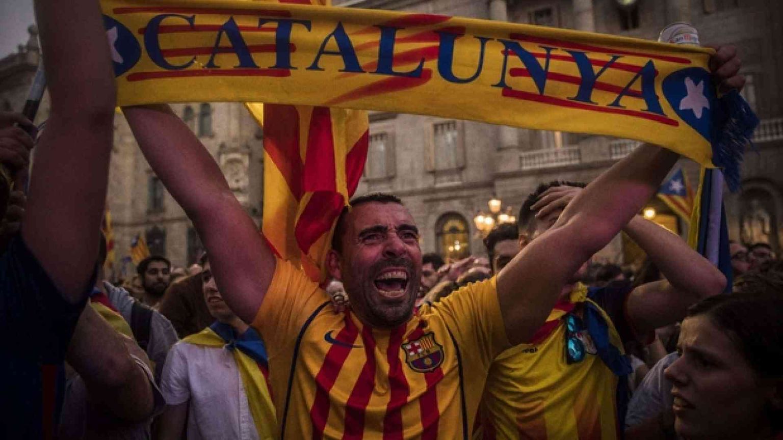 Barcellona, cinquanta giorni vissuti pericolosamente