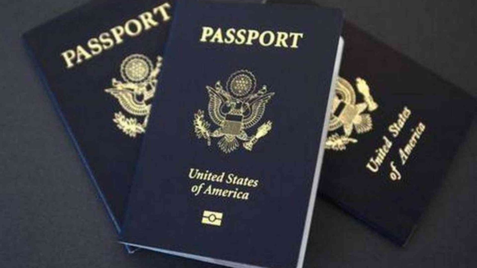 Passaporto con il «bollino» a chi è stato schedato per pedofilia