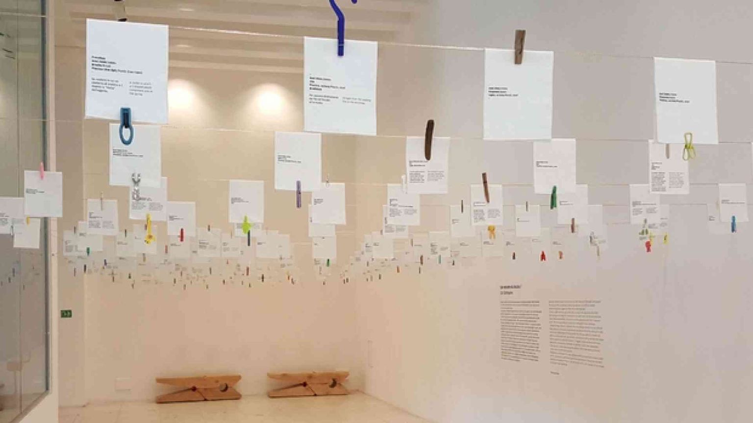 Elogio della molletta: così il design “anonimo” conquista la Triennale