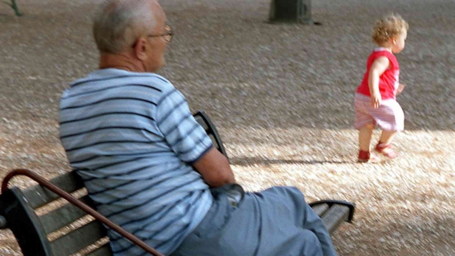 Giovani e bambini, se il futuro rischia di andare in pensione