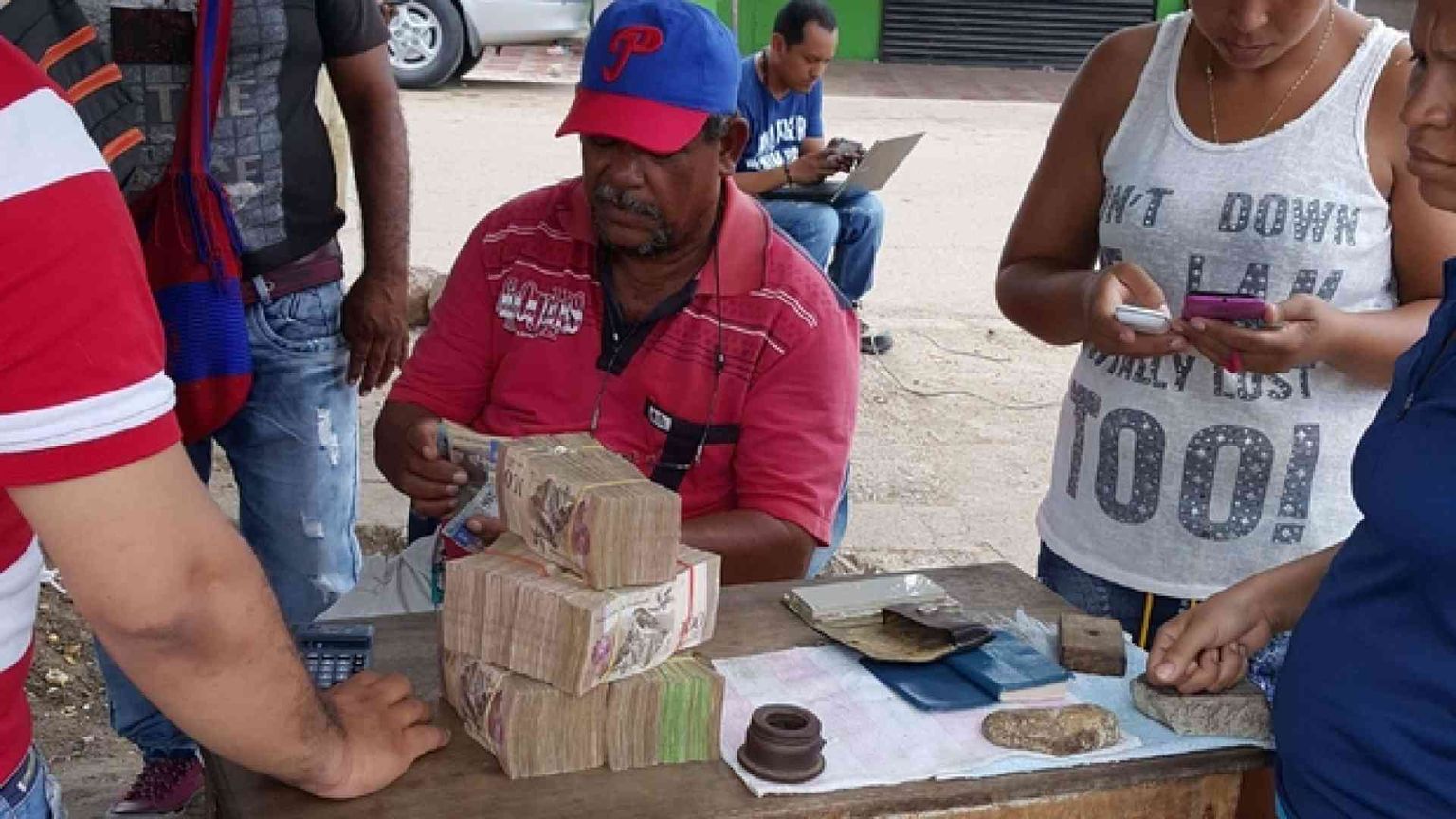 L'ultima frontiera del Venezuela: il contrabbando