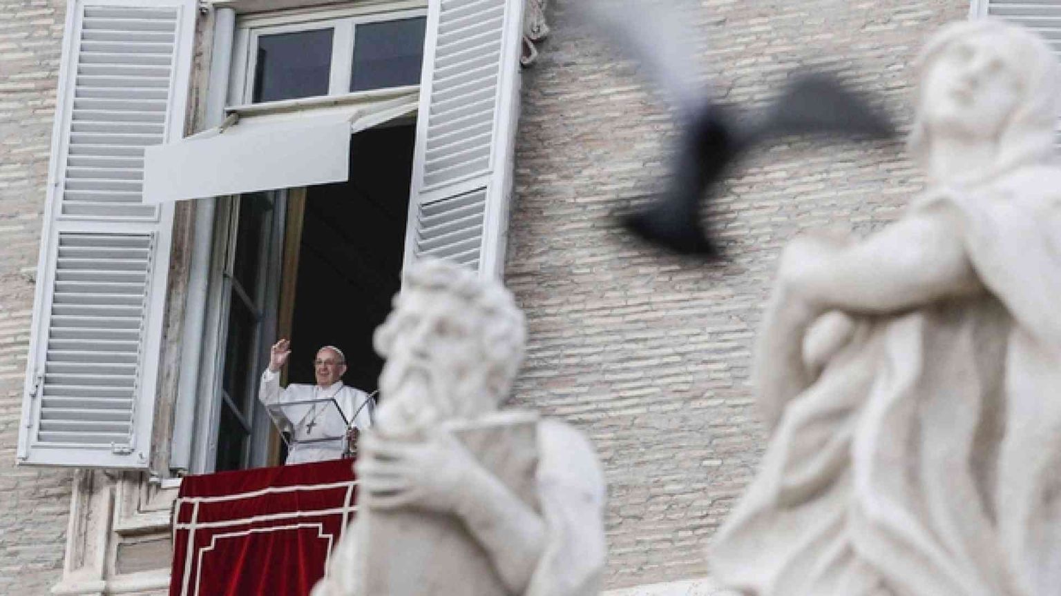 Papa: l'amore è il criterio con cui verremo giudicati