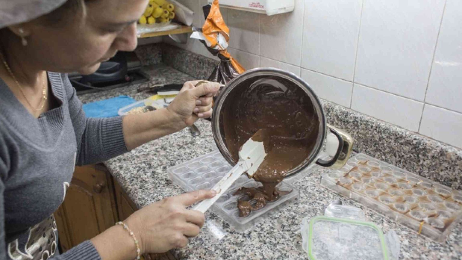 Libano, il riscatto delle donne comincia dall'arte del cioccolato
