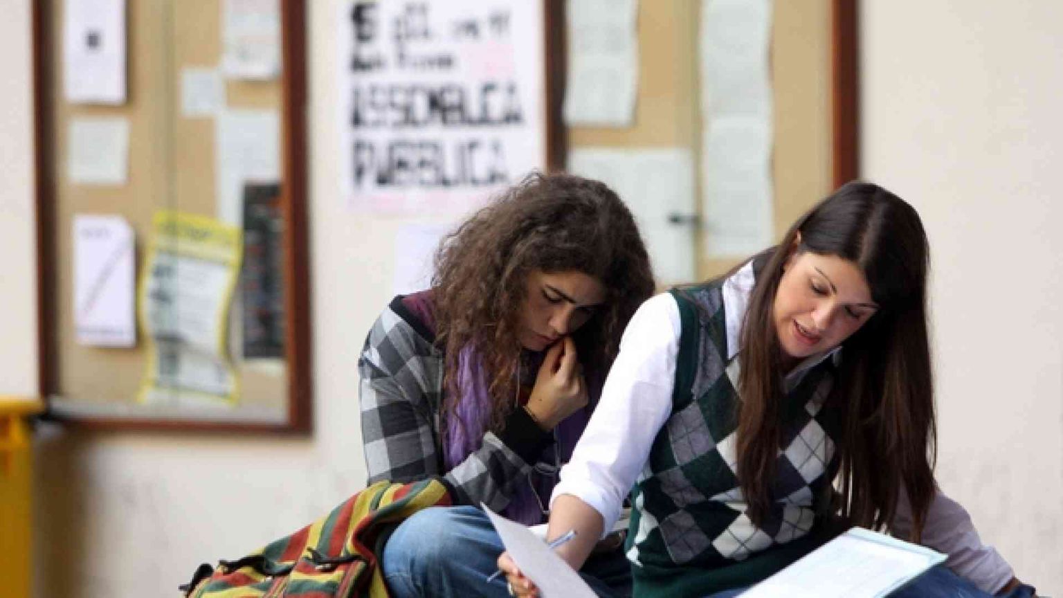 Resta decisivo accendere lo sguardo filosofico