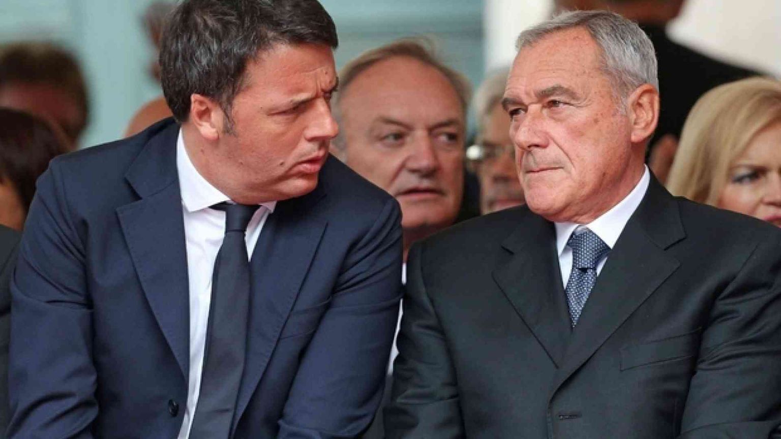 Pd lavora a lista di sinistra. In attesa delle decisioni di Ap