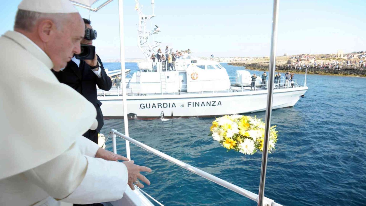 Il Papa sui migranti: venti punti d'azione per accogliere