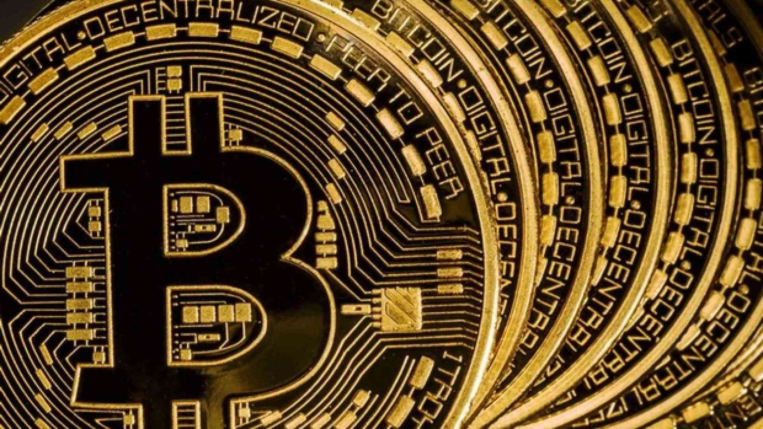 Bitcoin: come funzionano, speculazioni e grandi rischi