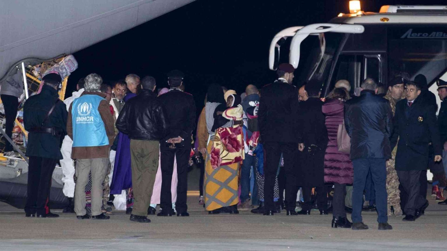 Primo corridoio umanitario Cei-governo: in Italia 162 profughi dalla Libia