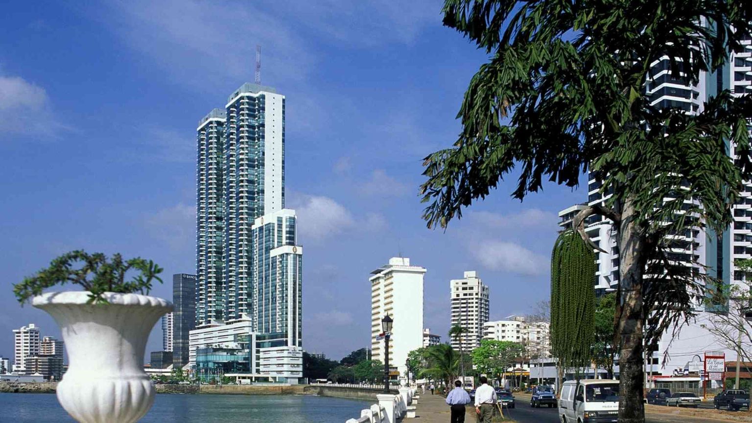 Sull'Europa le mani dei paradisi fiscali