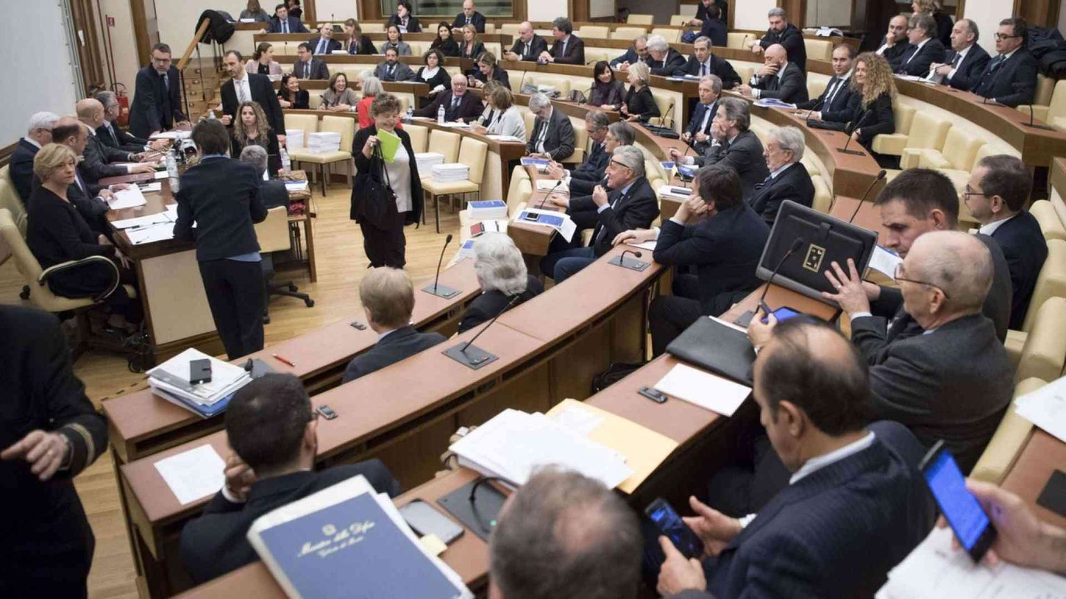 Via libera della Camera alla missione in Niger. La Difesa: nessuno combatterà