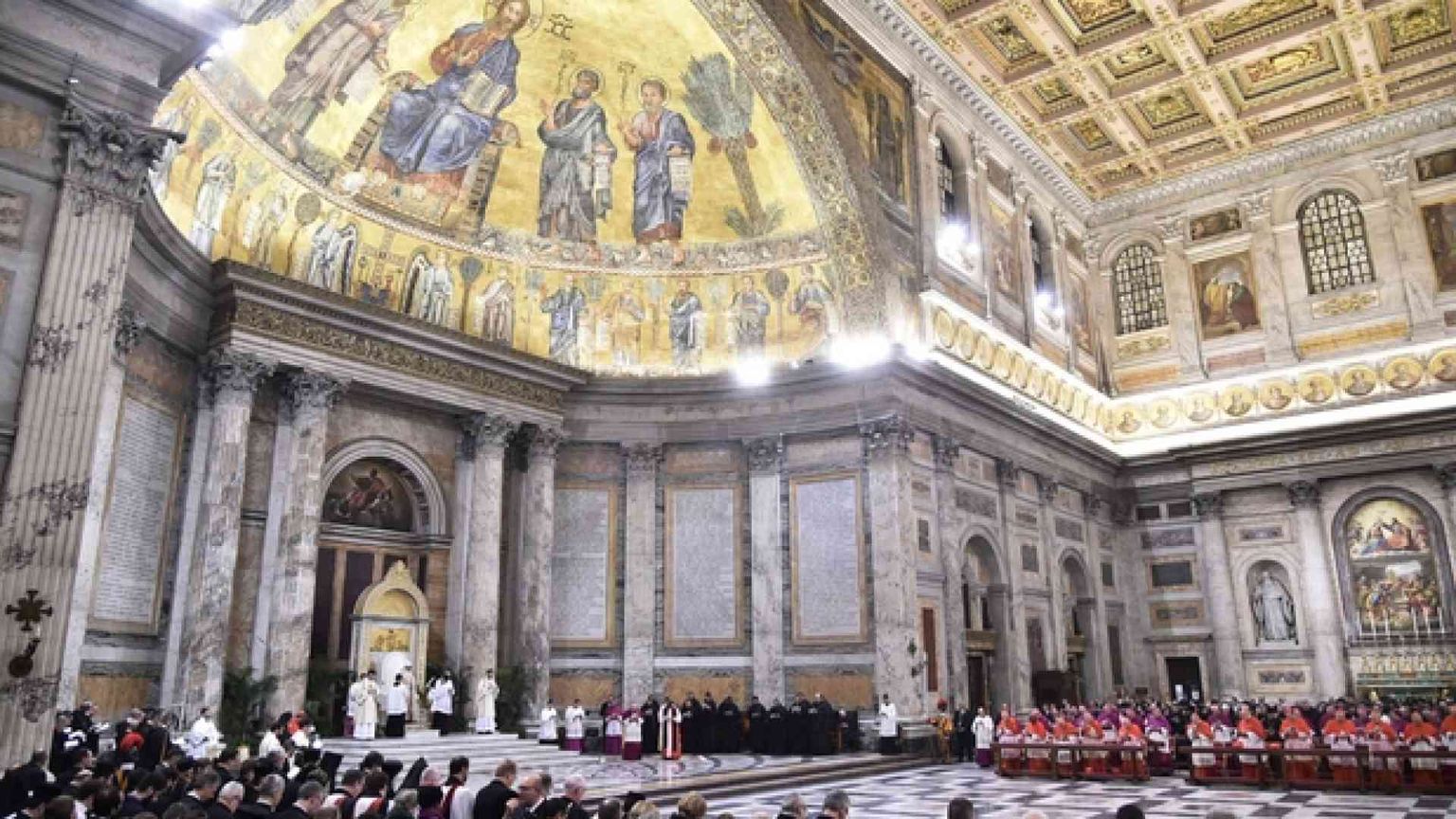 Papa Francesco: cristiani uniti da martirio e persecuzioni