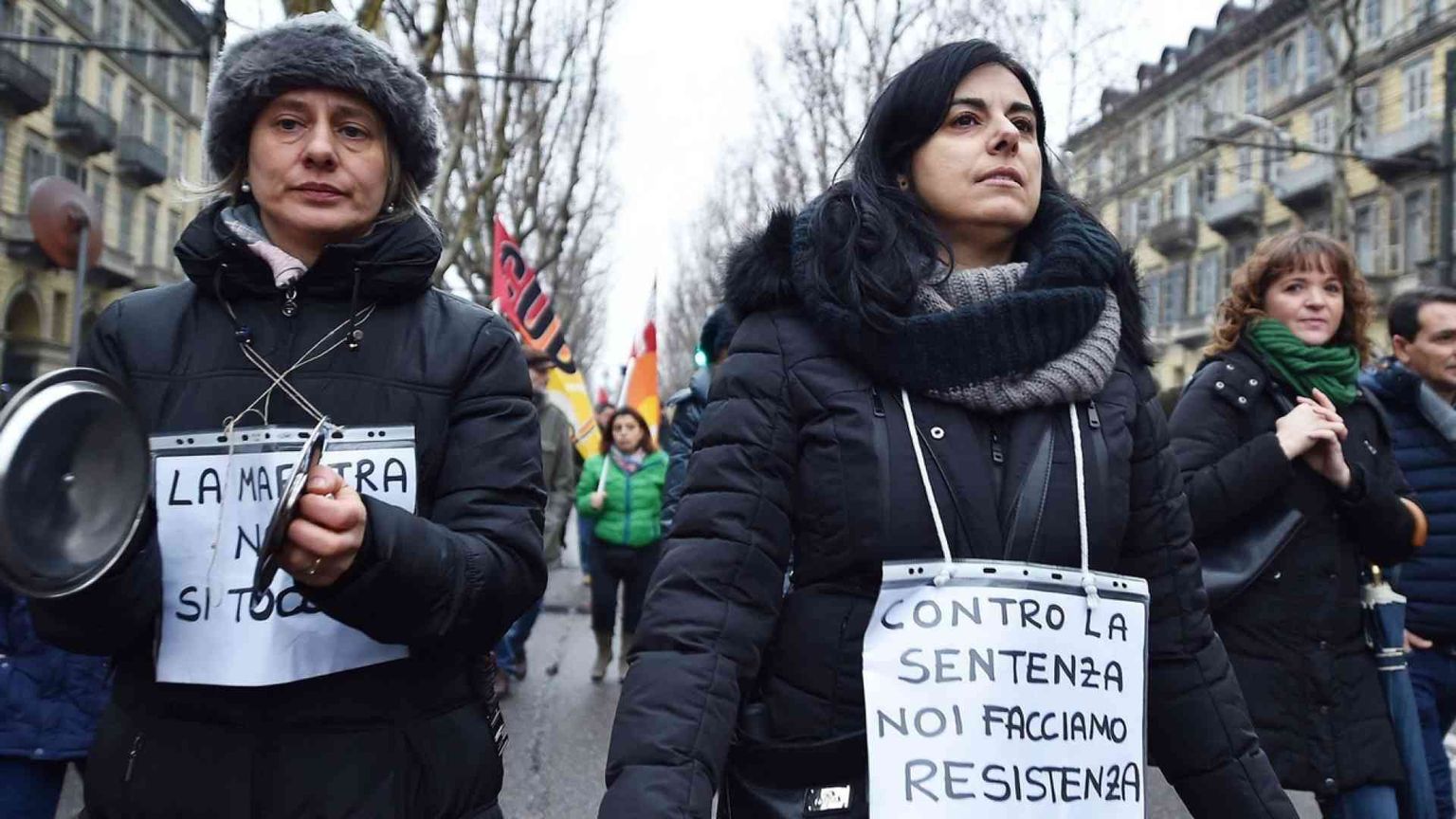 Ventimila maestre denunciano l'Italia in Europa