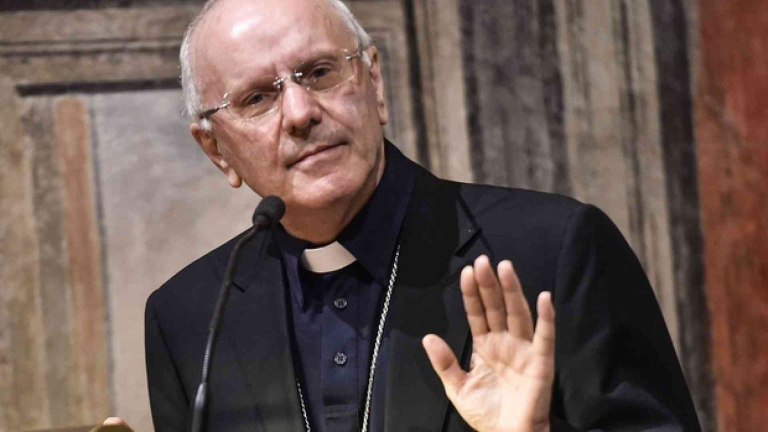 Firmato protocollo in difesa di minori e donne con Cei e Libera