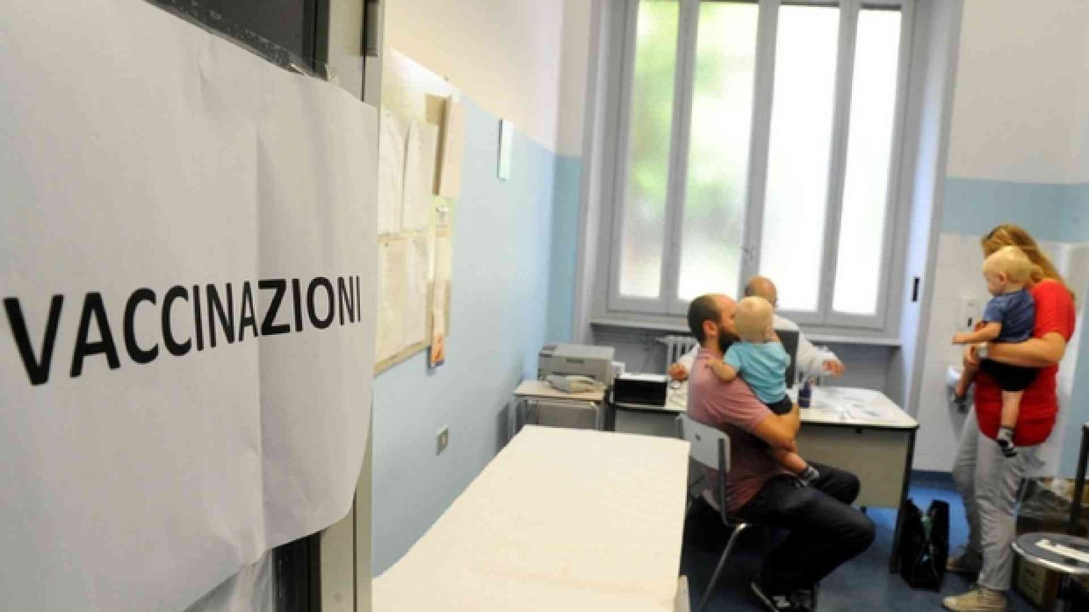 Sulla salute dei bambini non si può giocare