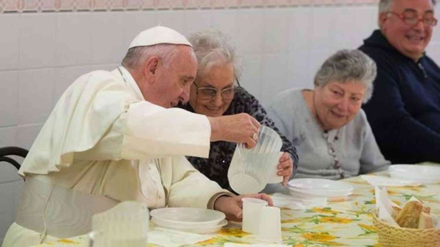 Papa Francesco: l'elemosina come stile di vita